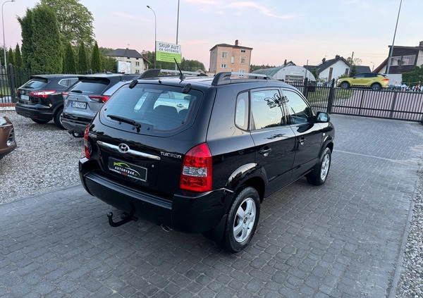 Hyundai Tucson cena 17900 przebieg: 241124, rok produkcji 2006 z Kędzierzyn-Koźle małe 742